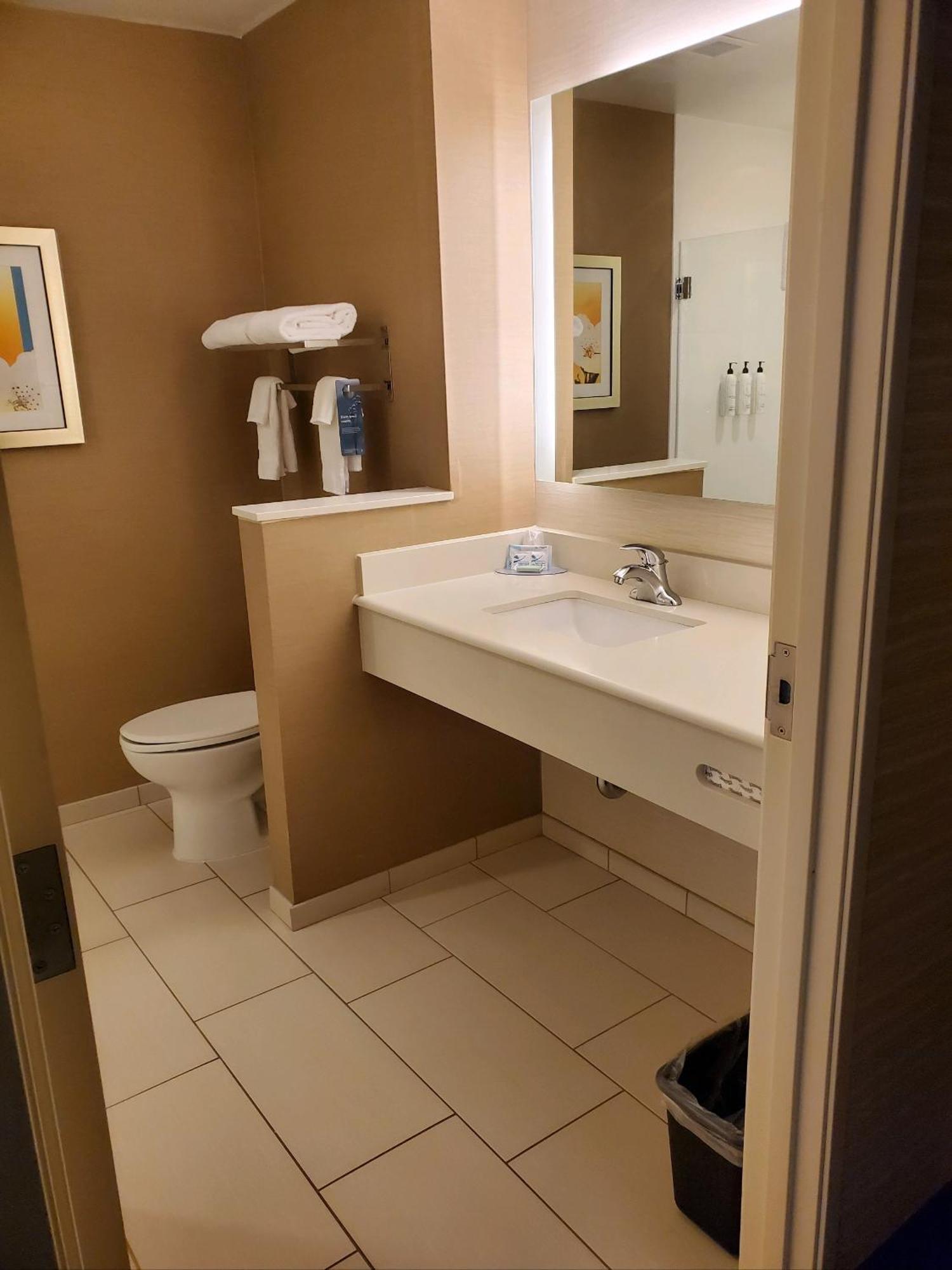 Fairfield Inn & Suites By Marriott Belle Vernon Esterno foto