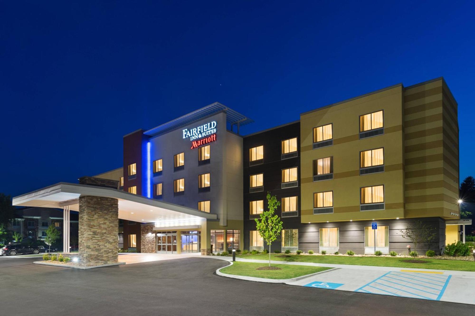 Fairfield Inn & Suites By Marriott Belle Vernon Esterno foto