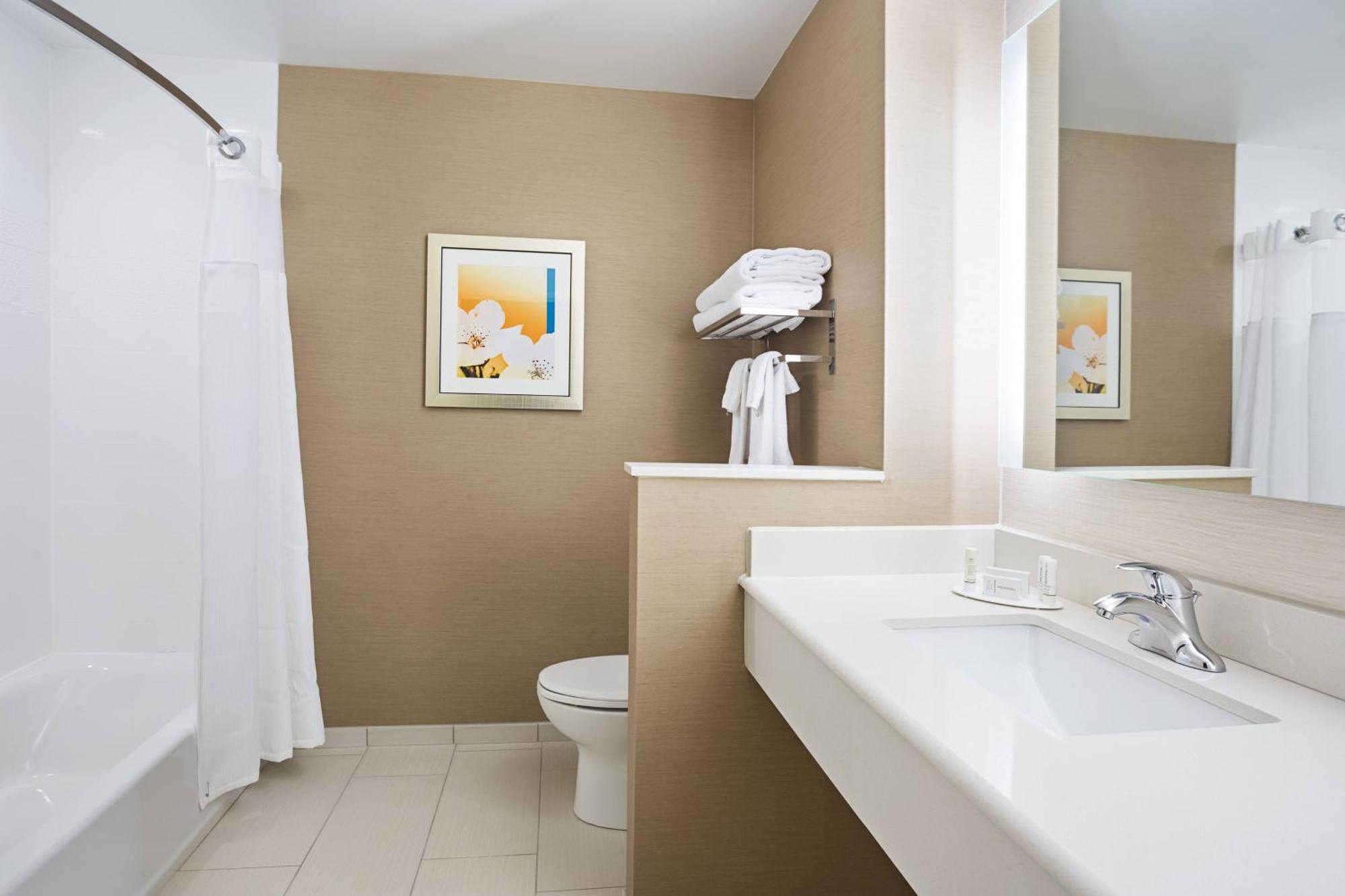 Fairfield Inn & Suites By Marriott Belle Vernon Esterno foto
